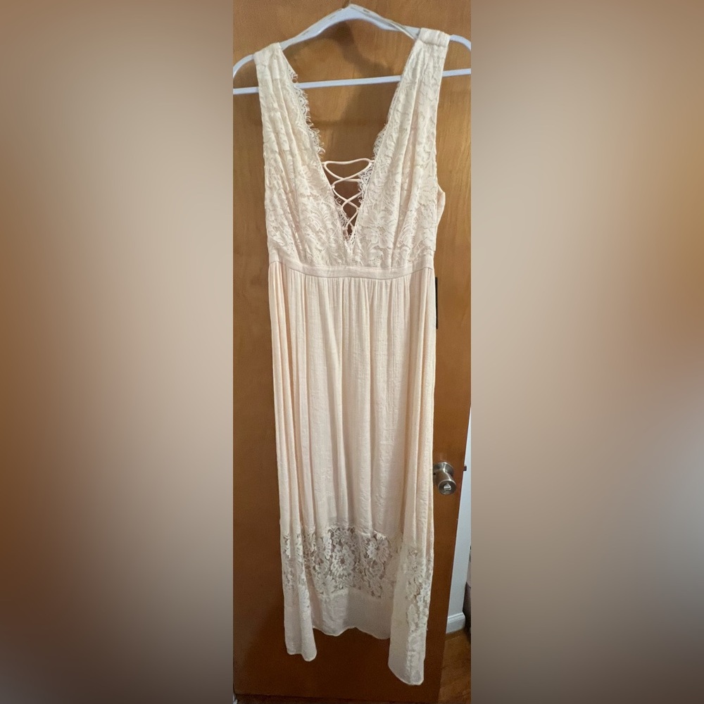 Forever 21 Blush Dress size medium NWT